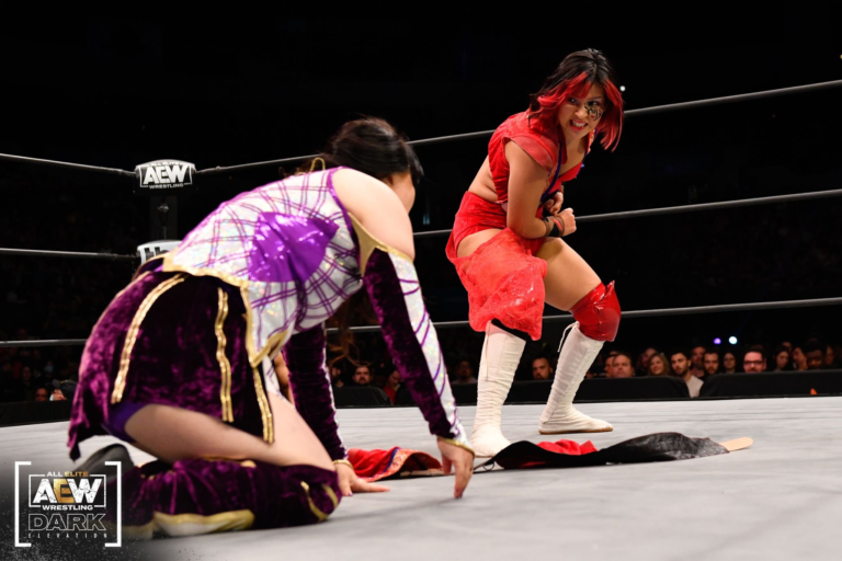 Student vs Mentor For The Regina Crown – Hikaru Shida vs Emi Sakura
