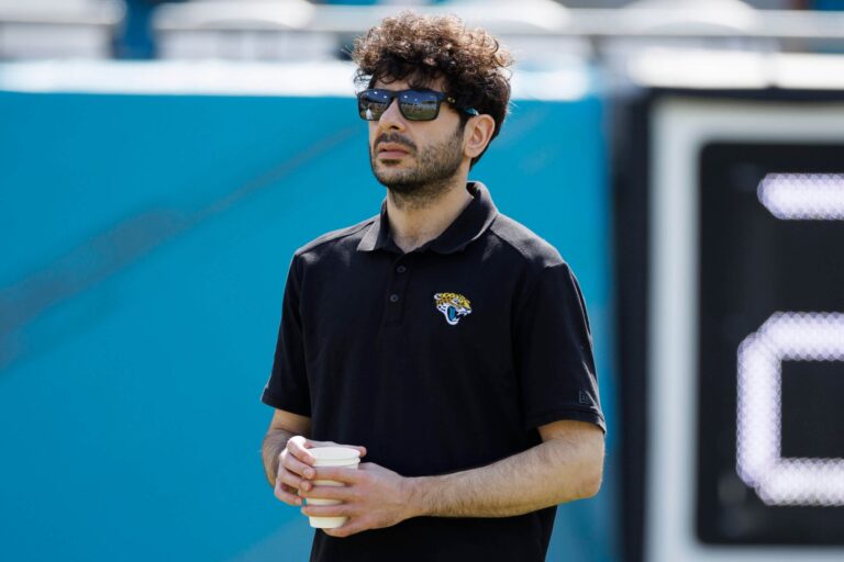 Tony Khan Says AEW Will Run Live Events, Talent Wants To Do Them