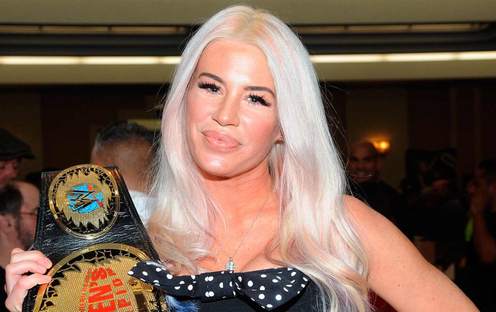 ashley massaro ap img
