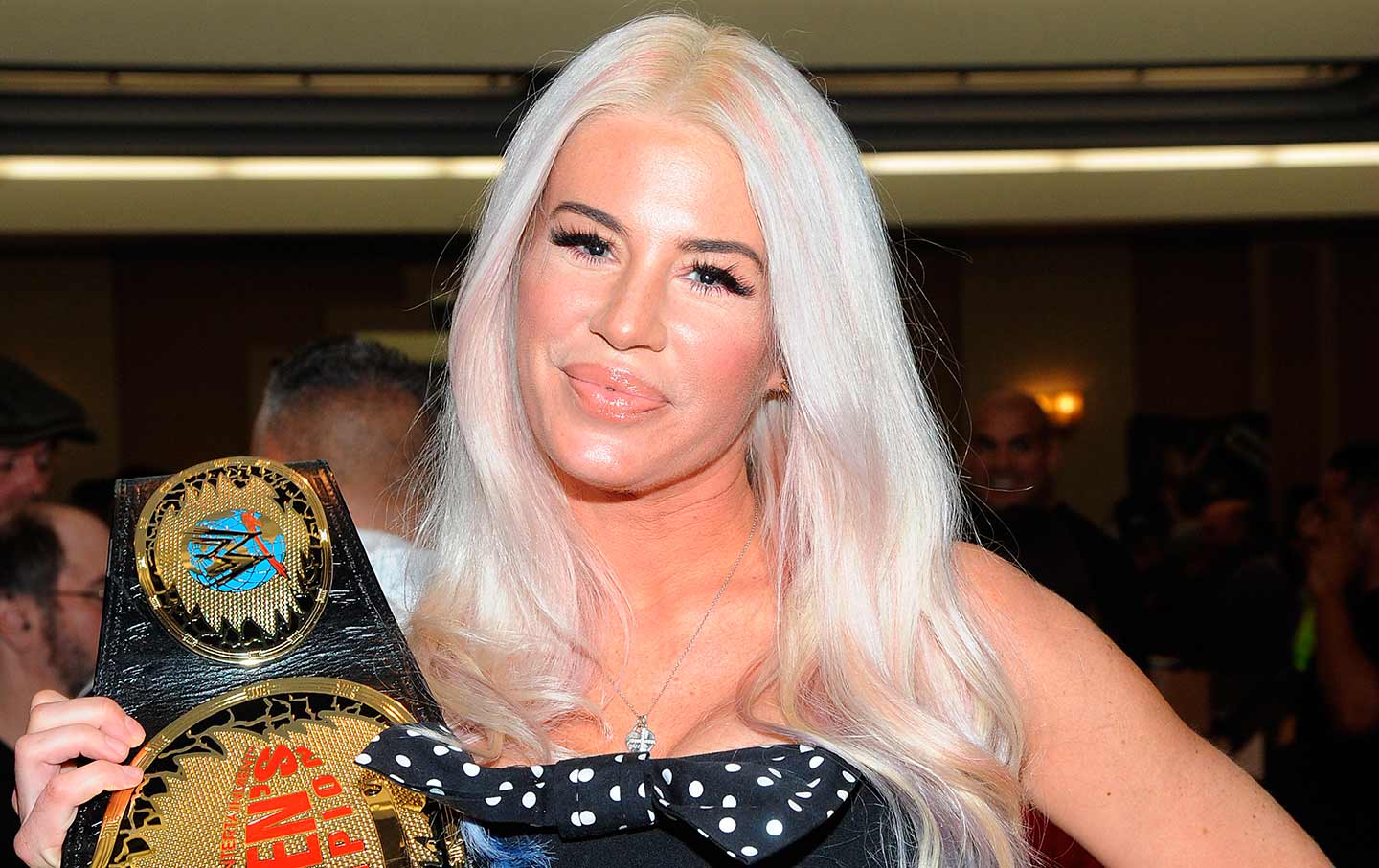 ashley massaro ap img